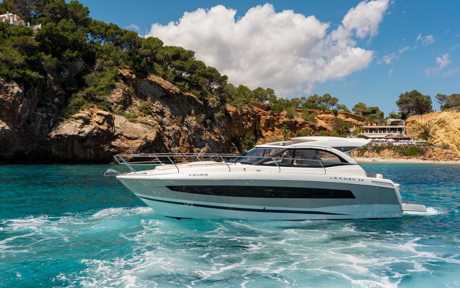Jeanneau Leader 36 (Fini III)
