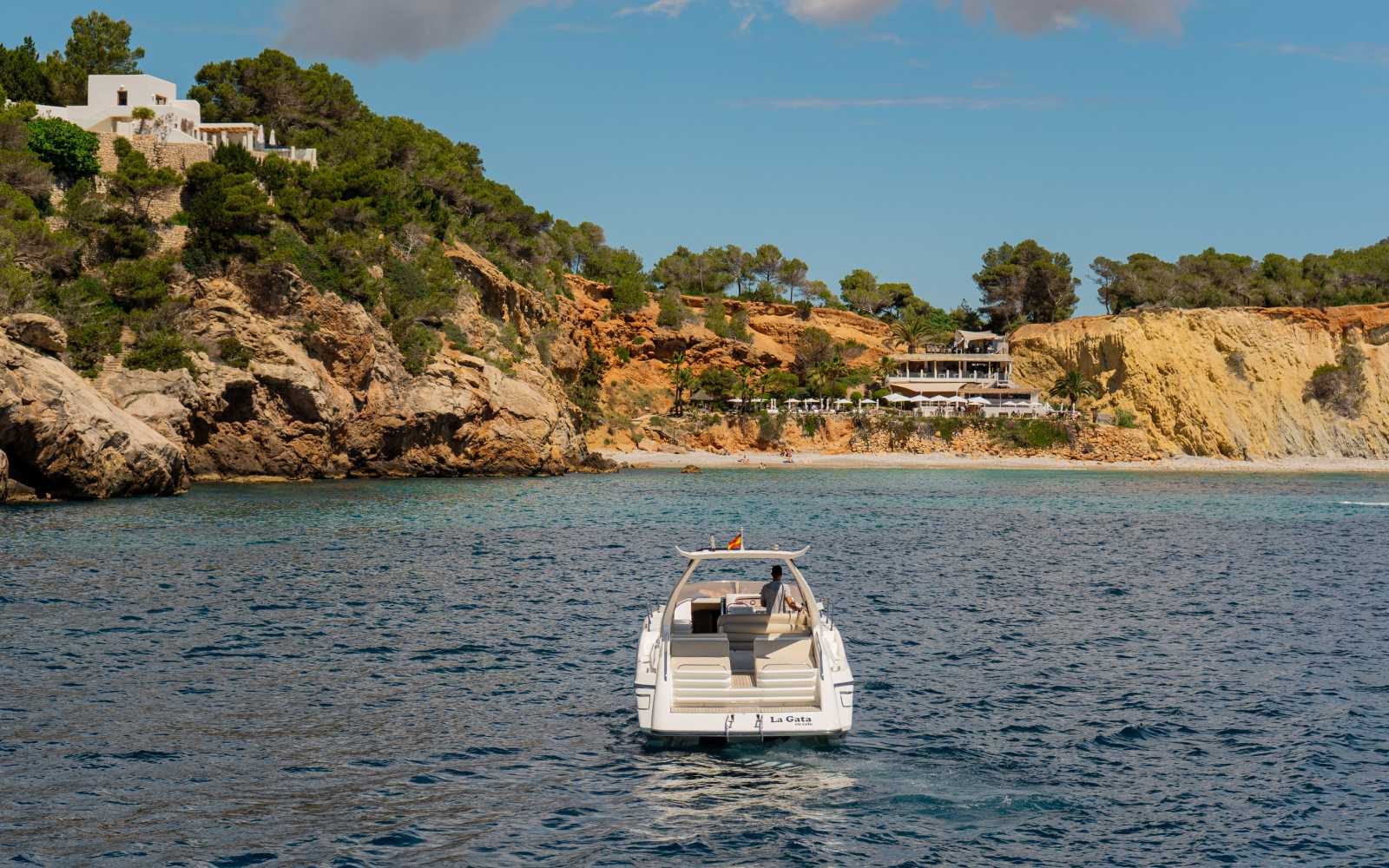 Sunseeker Apache 45 (La Gata)