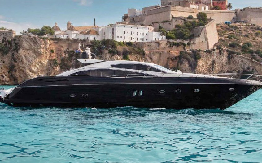 Sunseeker Predator 82